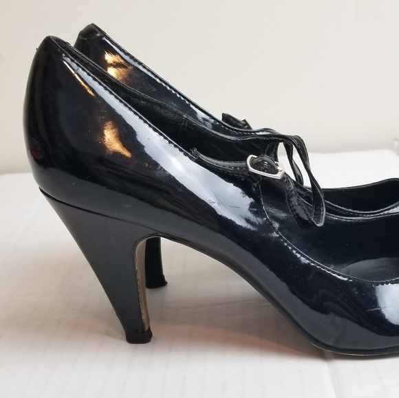 ALDO Patent Leather Retro Mary Jane Heels - Picture 8 of 11